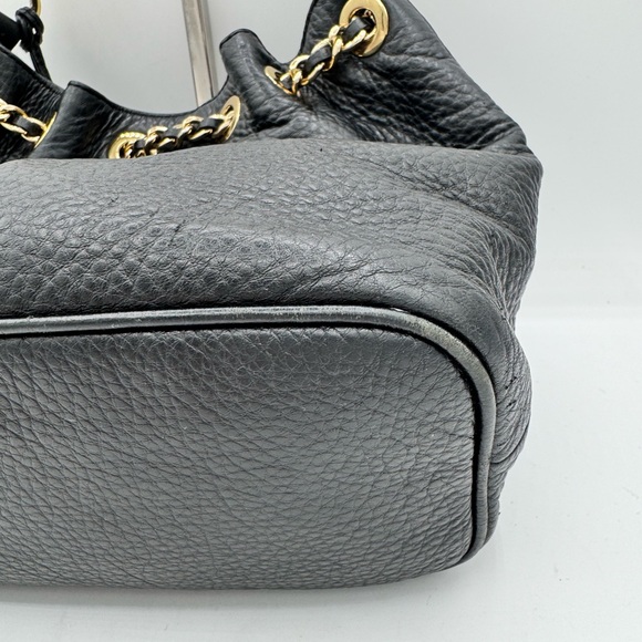 Michael Kors Frankie handbag black leather with gold trim. - Picture 7 of 12